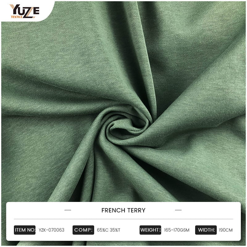 ¿Qué elementos mecánicos y estructurales definen la comodidad y el rendimiento únicos del tejido French Terry?